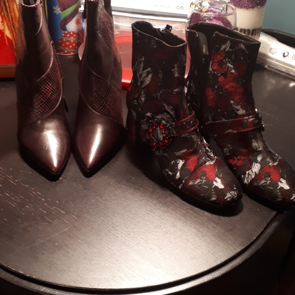 2 pairs of booty's size 6 $60each Geox brand - Picture 2 of 2